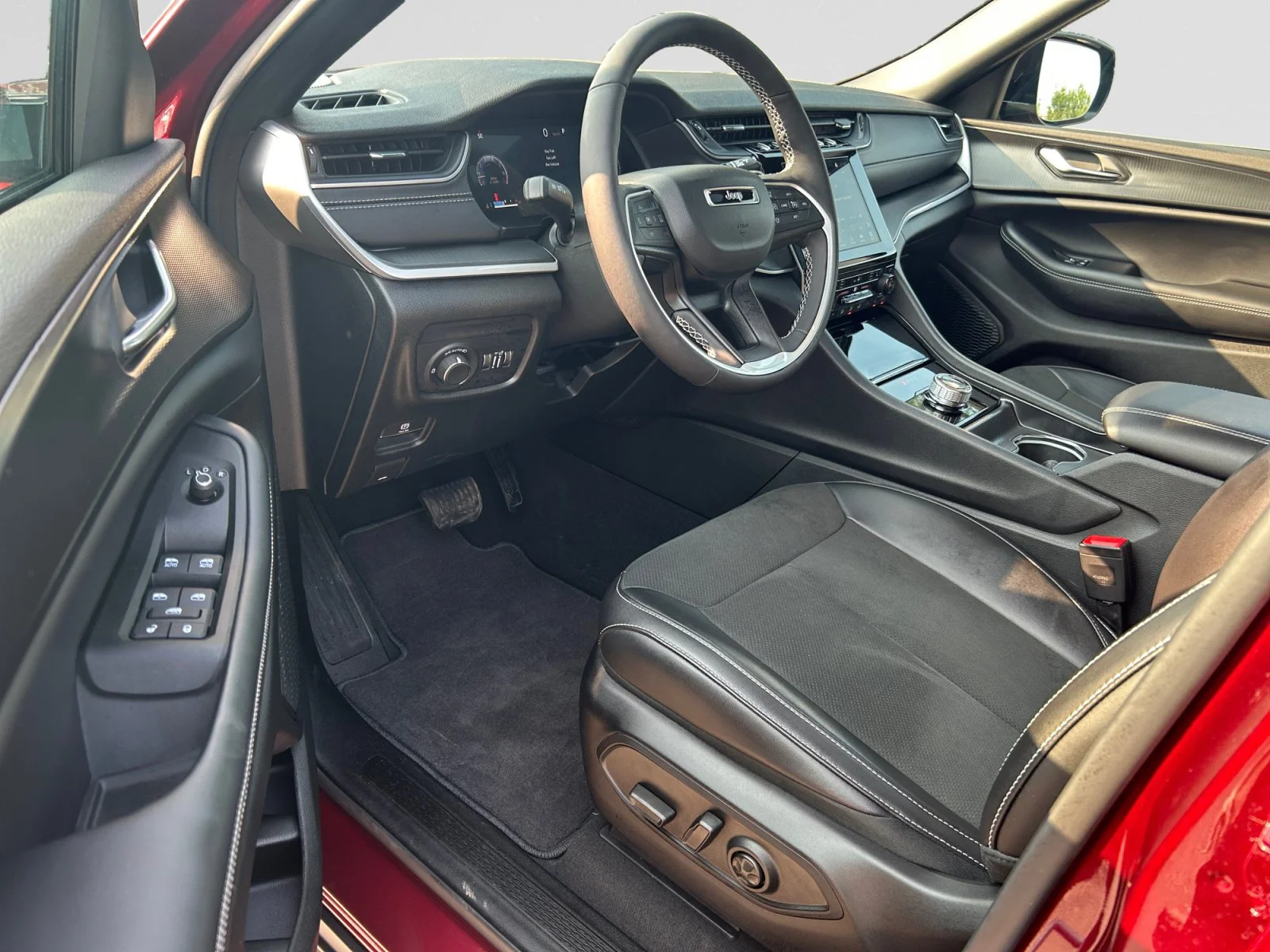Used 2025 Red Jeep Altitude LOW MILEAGE! image 12