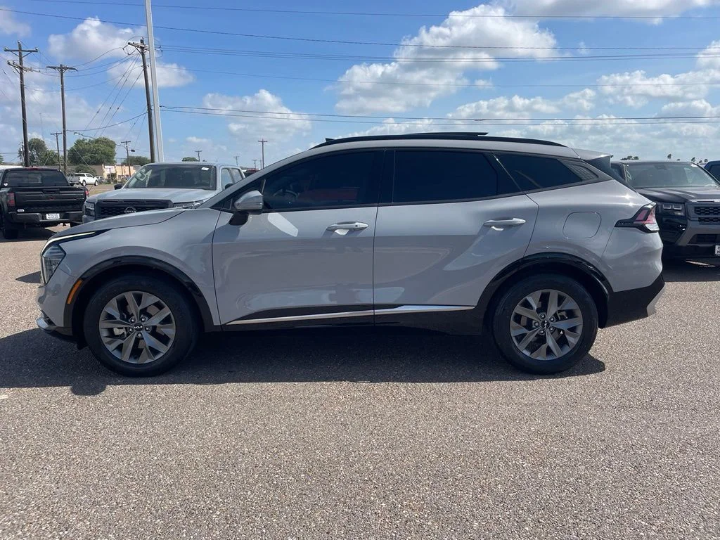 Used 2024 Gray Kia SX image 4
