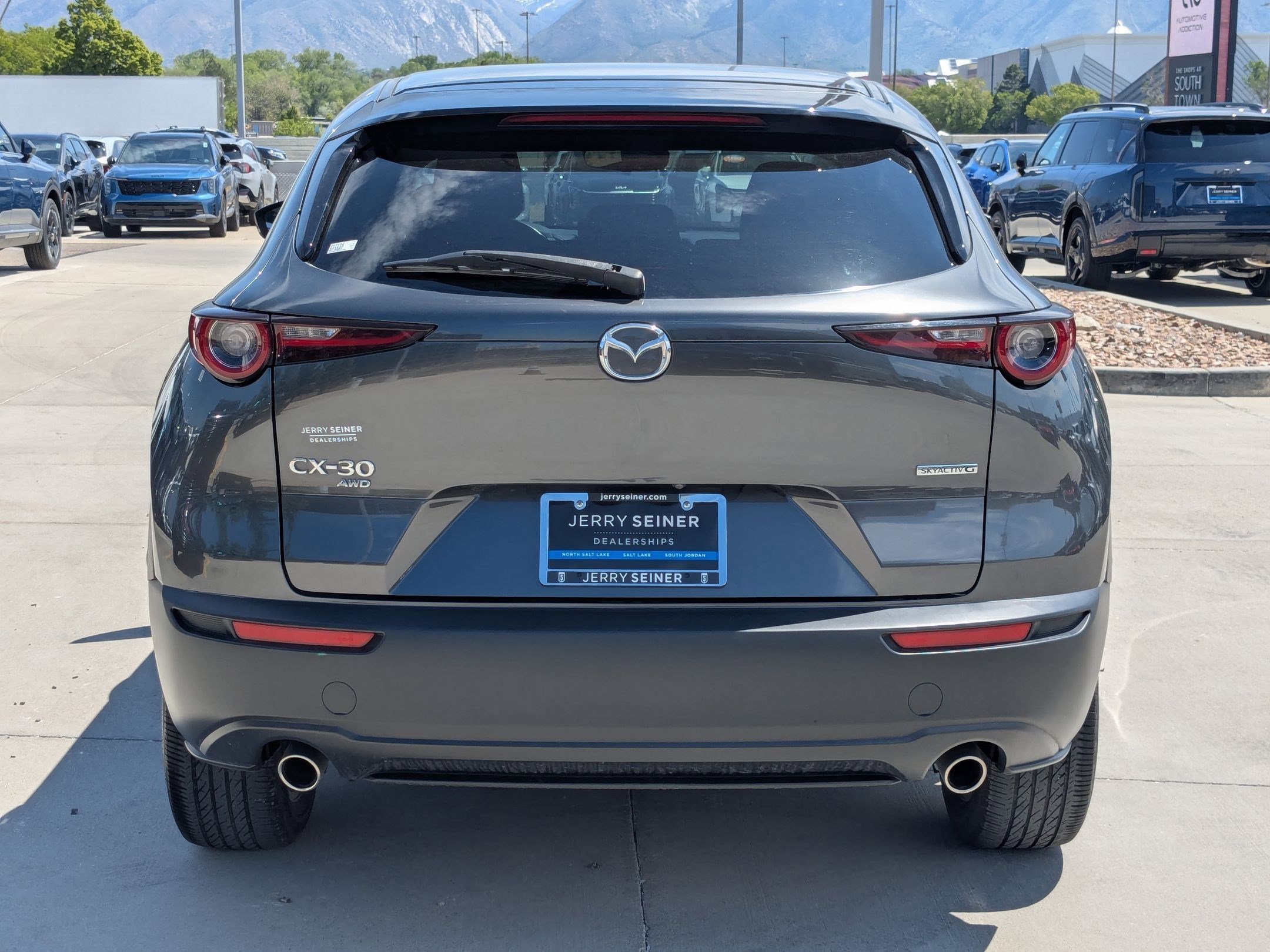 Certified Used 2021 Machine Gray Metallic Mazda Select image 5