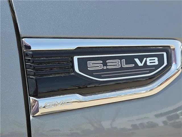 New 2026 Sterling Metallic GMC SLE image 8