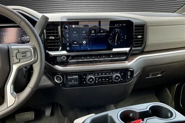 2026 Chevrolet Silverado 1500 LT - Photo 6