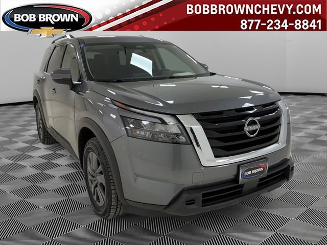 2023 Nissan Pathfinder SV