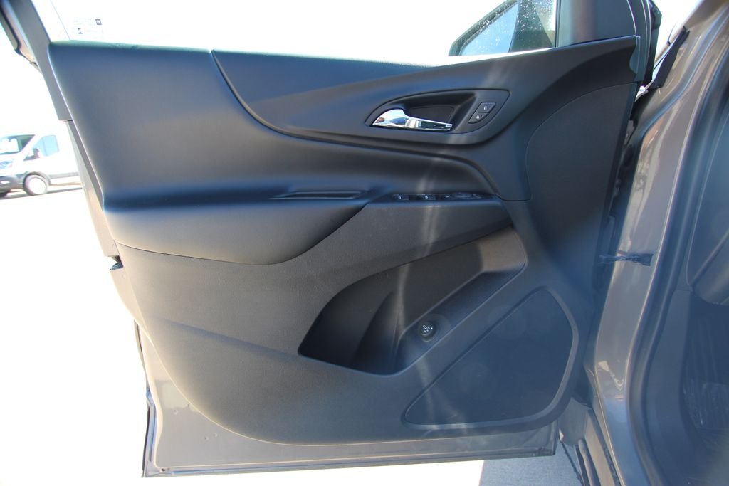 Used 2018 Gray Chevrolet LT image 38