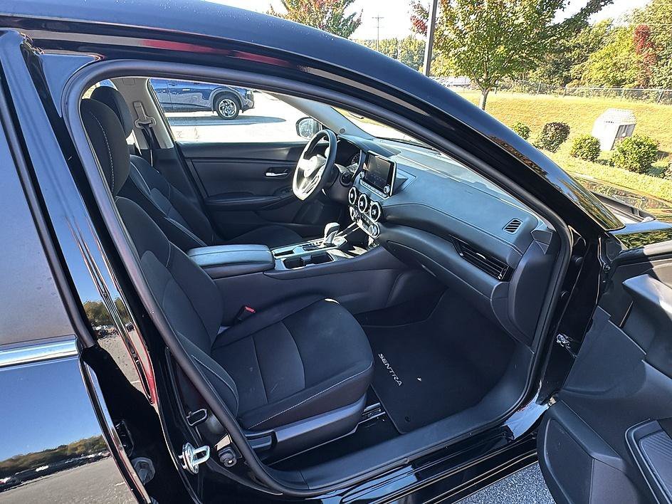 Used 2025 Super Black Nissan SV image 24