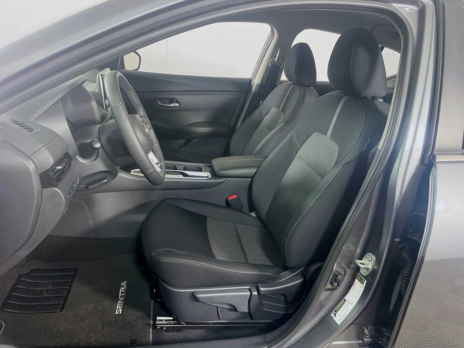 Certified Used 2025 Gun Metallic Nissan SV image 18