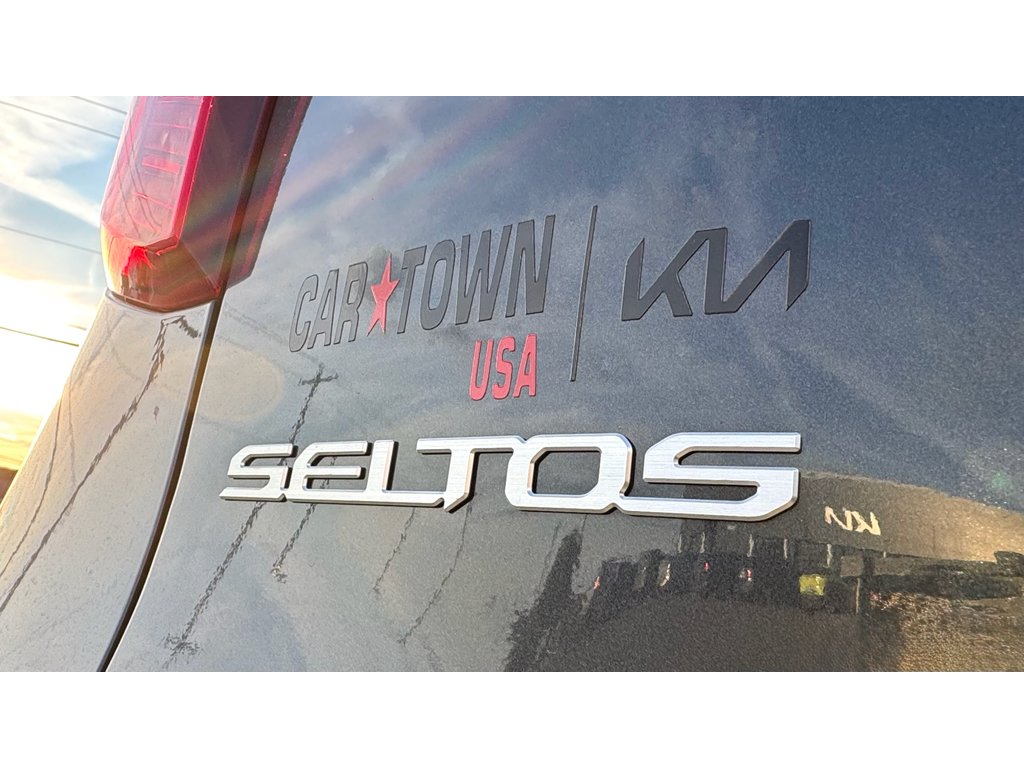 New 2026 Gravity Gray Kia S image 5