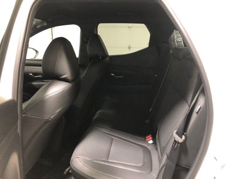 New 2026 White Hyundai SEL AWD image 15