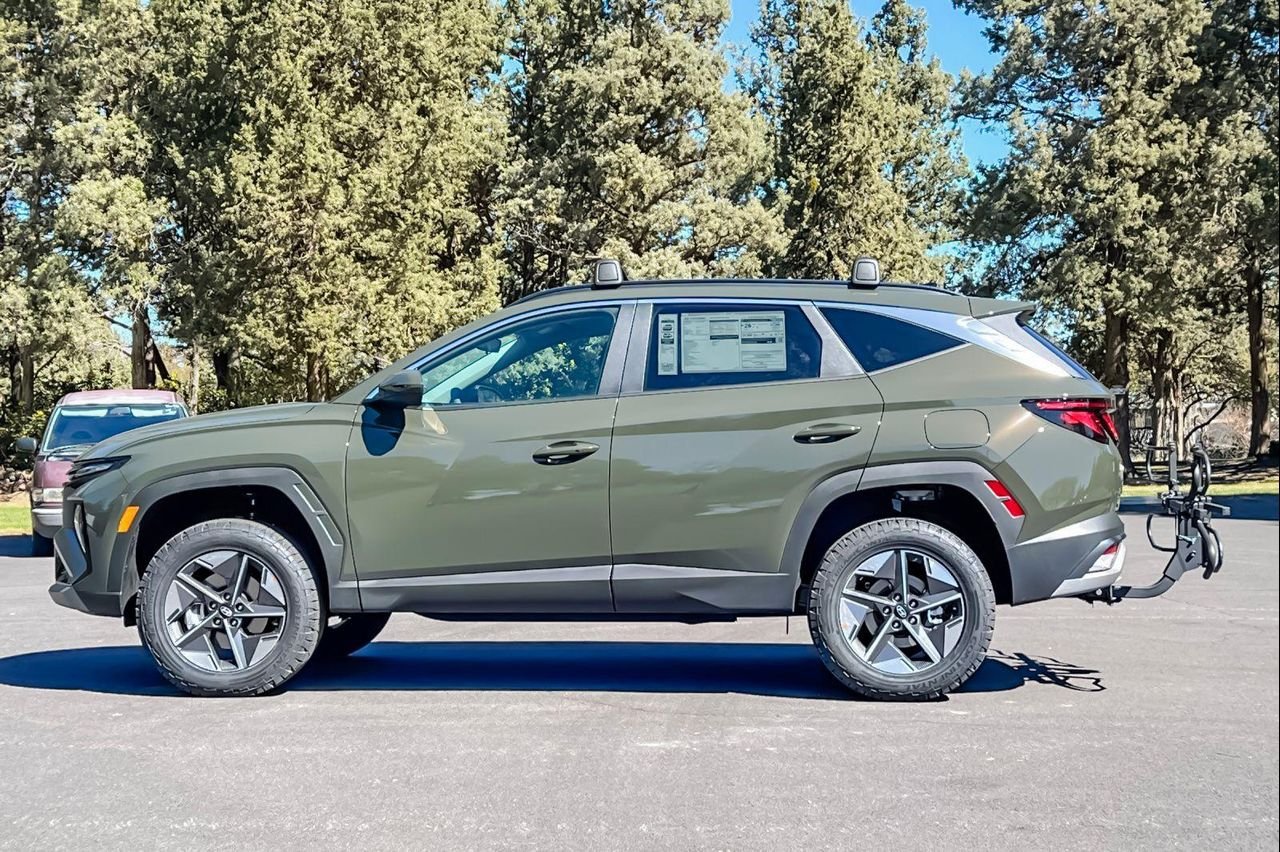 New 2026 Green Hyundai SEL AWD image 7