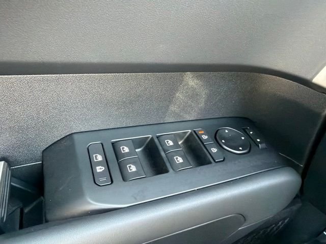 New 2027 Glacial White Pearl Kia S image 25