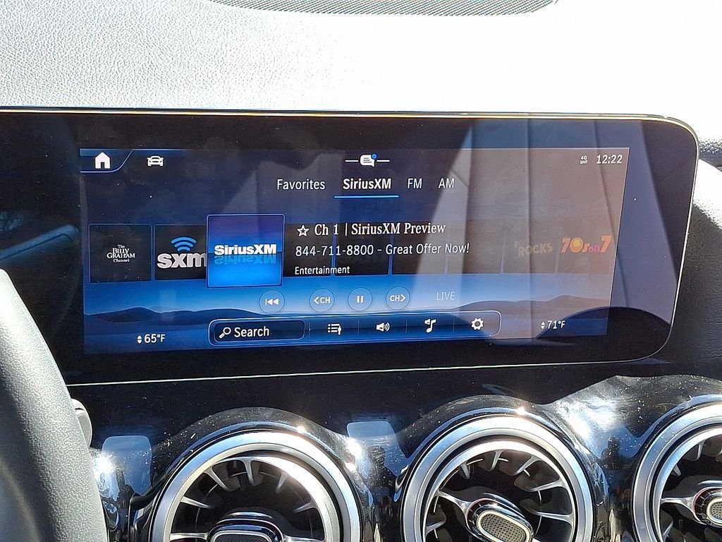 2025 Mercedes-Benz GLA GLA250 - Photo 17