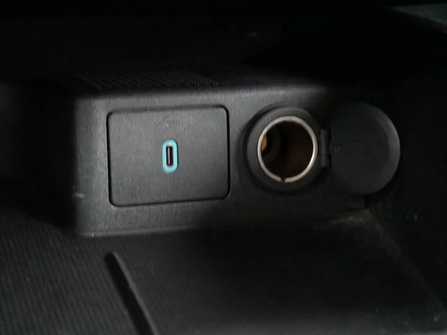 Used 2020 Black Ford S image 27