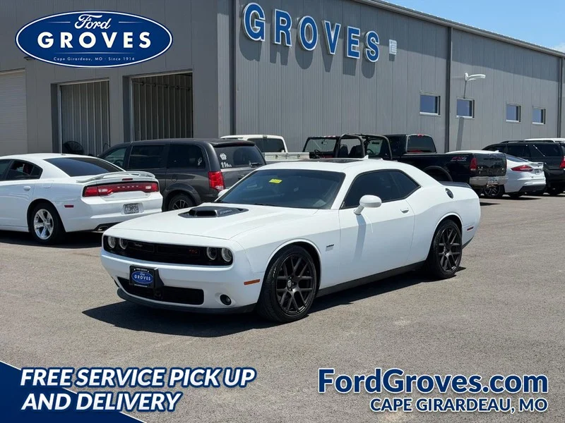 Used 2016 Bright White Clearcoat Dodge R/T Plus Shaker image 1