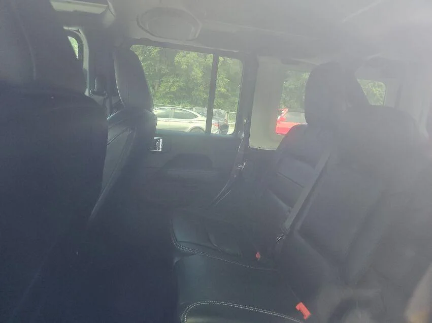Used 2019 Granite Crystal Metallic Clearcoat Jeep Moab image 12