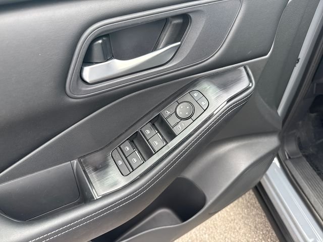 Used 2026 Gray Nissan SV image 12