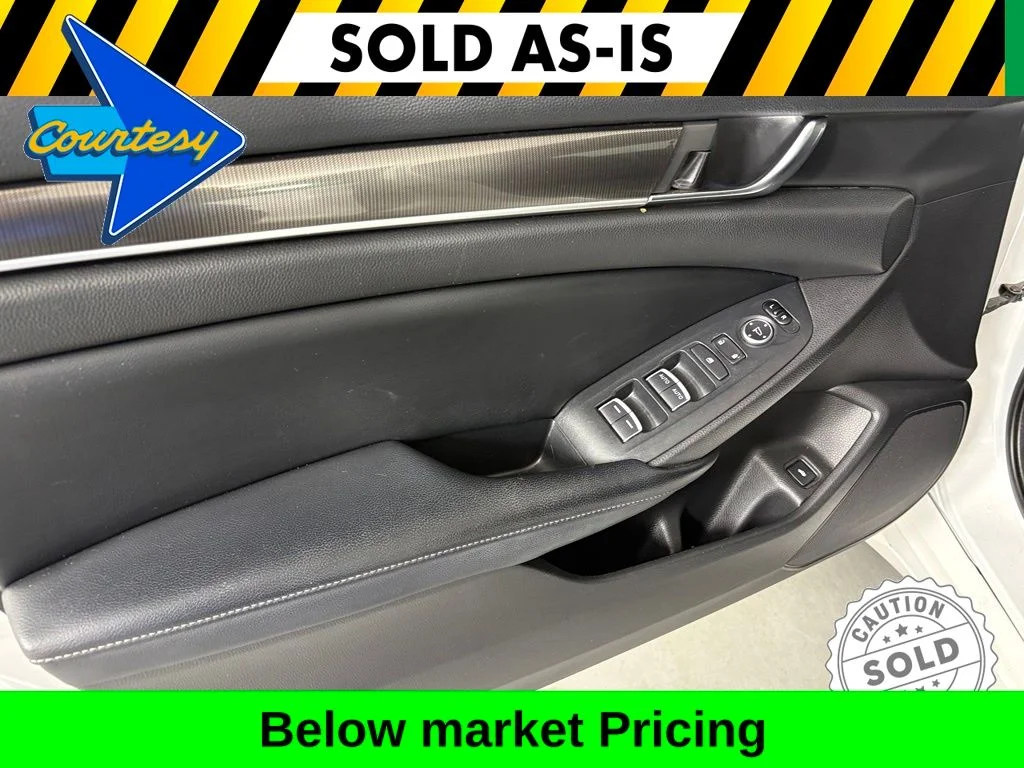Used 2018 White Honda Sport image 13