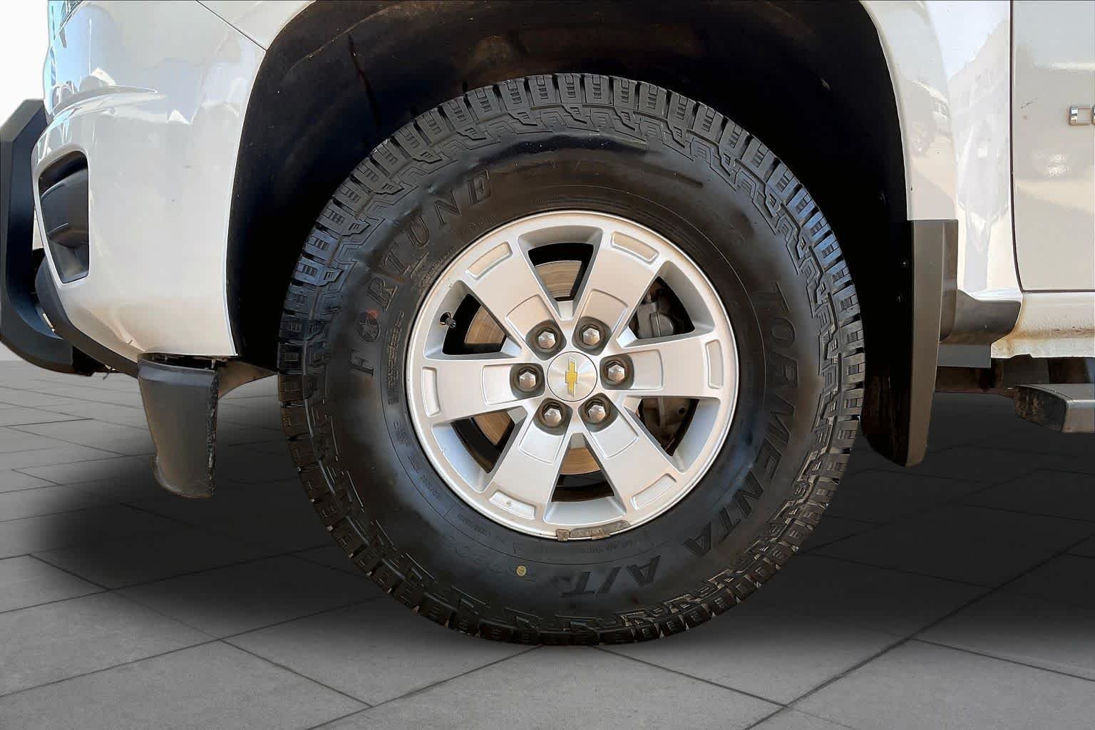 Used 2017 Summit White Chevrolet 4WD WT image 10