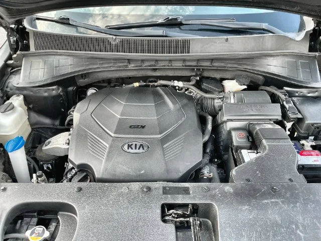 Used 2020 Black Kia S image 26