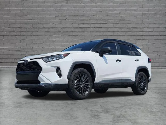2020 Toyota RAV4 LE