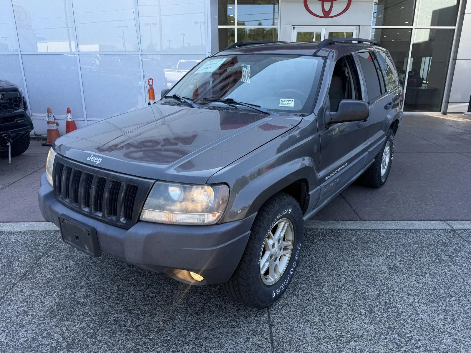 Used 2004 Jeep Grand Cherokee Laredo with VIN 1J4GW48N64C392078 for sale in Gladstone, OR