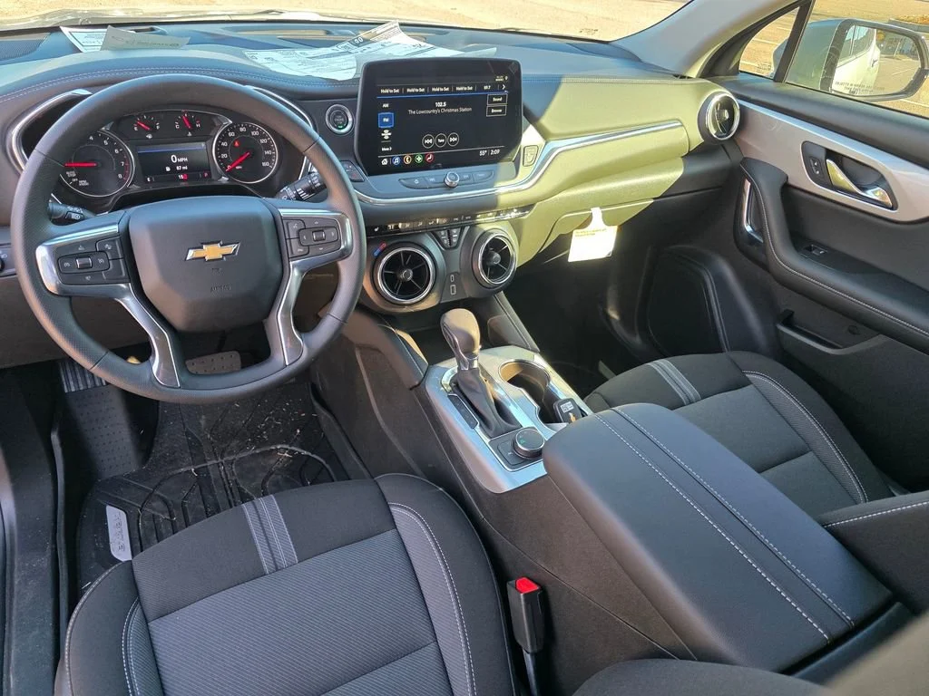 2025 Chevrolet Blazer 2LT - Photo 22