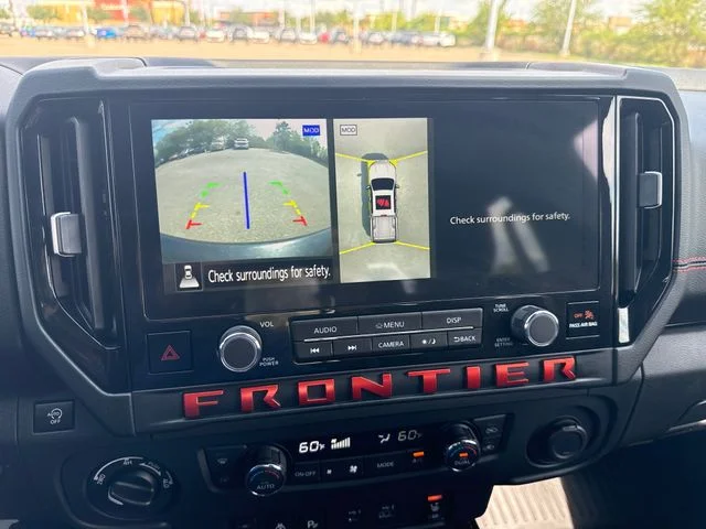 Used 2025 Black Nissan PRO-4X image 25