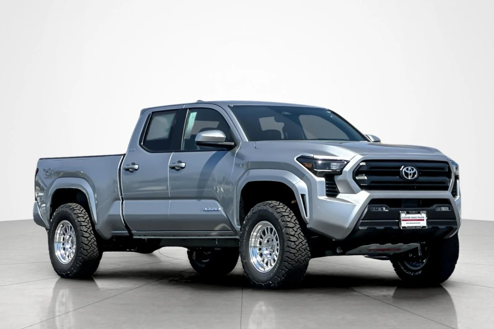 New 2026 Celestial Silver Metallic Toyota  SR5 image 7