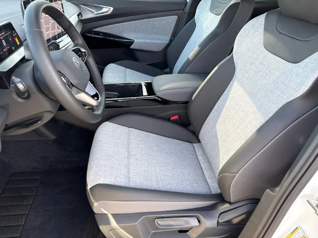 New 2026 Opal White Pearl Volkswagen Pro image 37