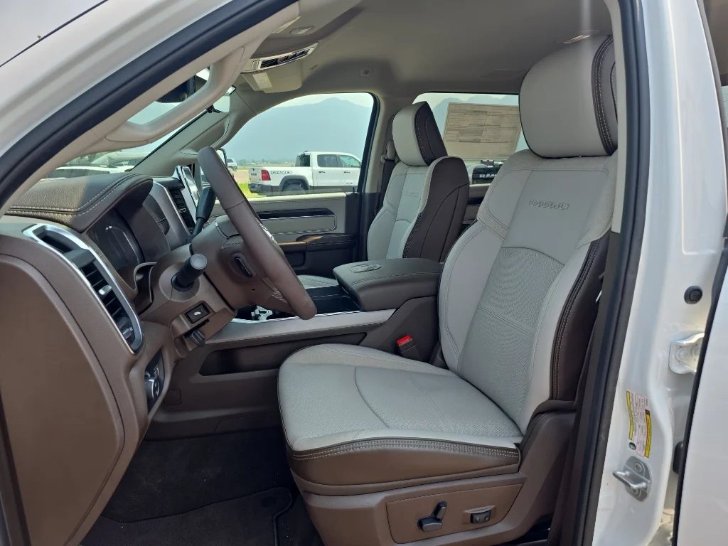 New 2026 Bright White Clearcoat Ram Laramie image 22