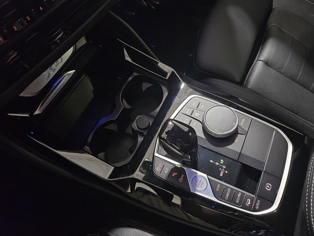 Used 2023 Gray BMW xDrive30i image 12