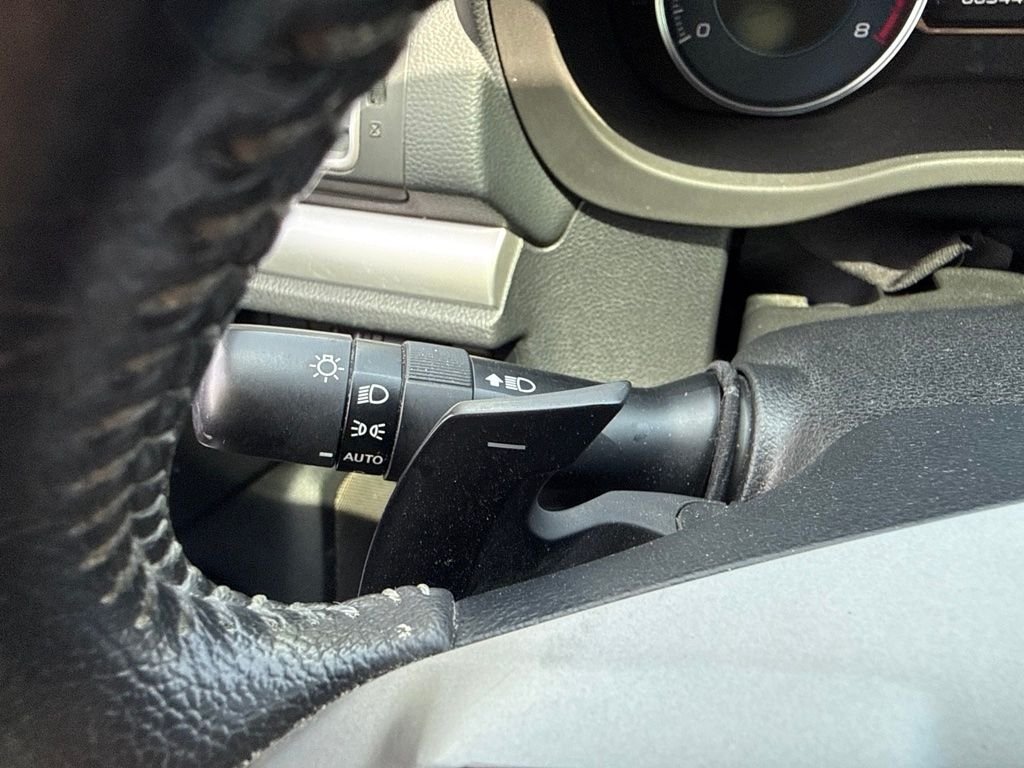 Used 2015 Silver Subaru 2.0i Limited image 23