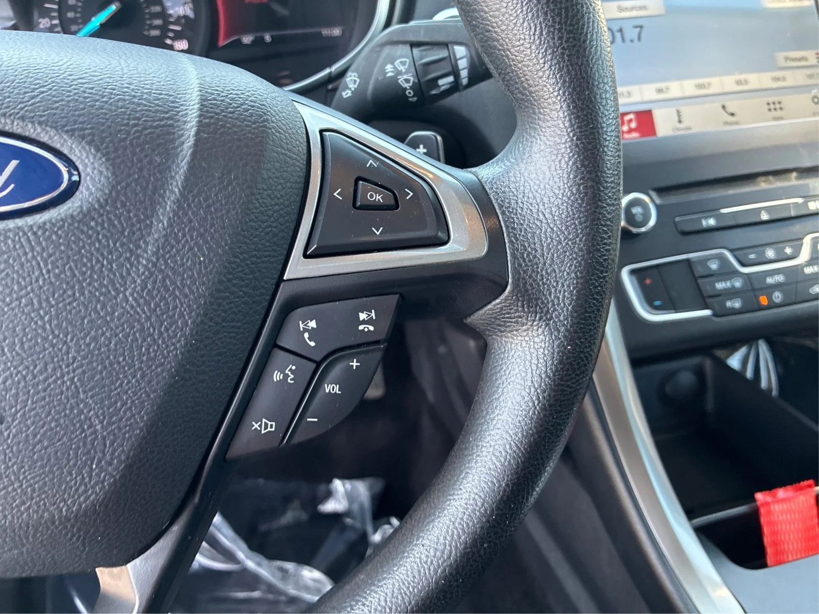 Used 2017 Burgundy Velvet Metallic Tinted Clearcoat Ford SE image 24