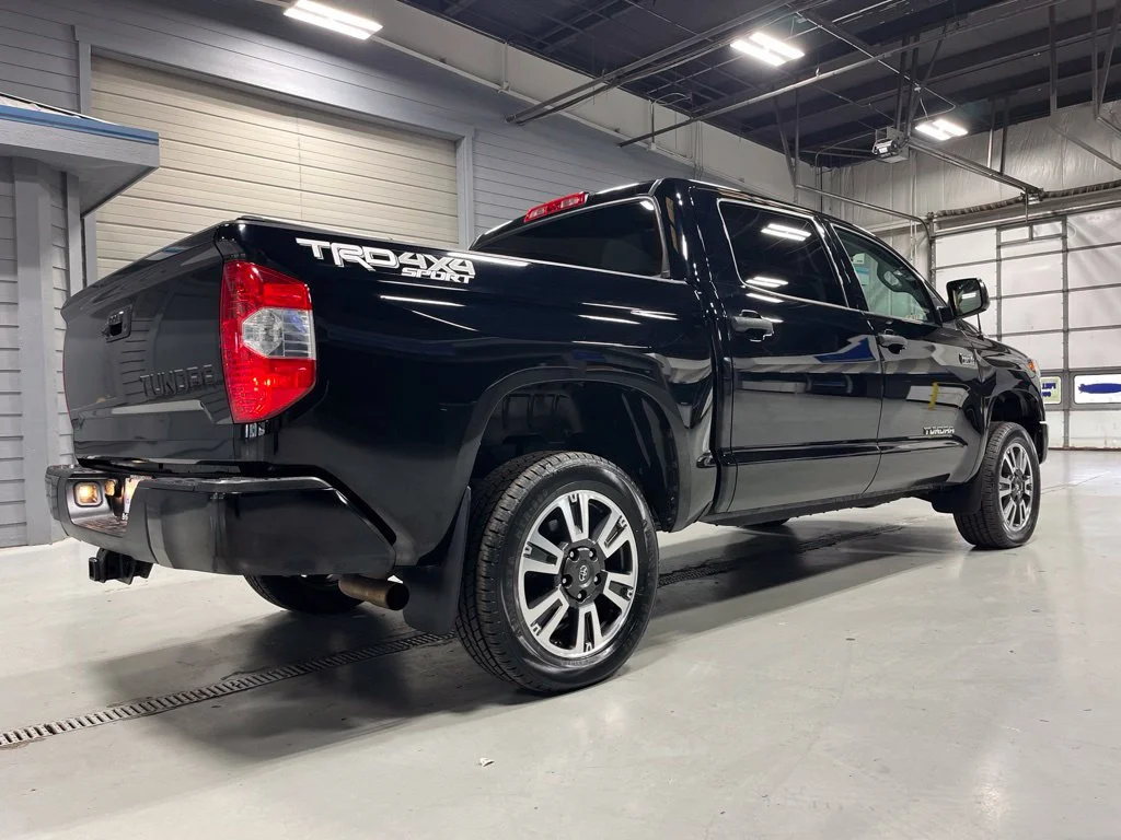Used 2019 Midnight Black Metallic Toyota SR5 image 7