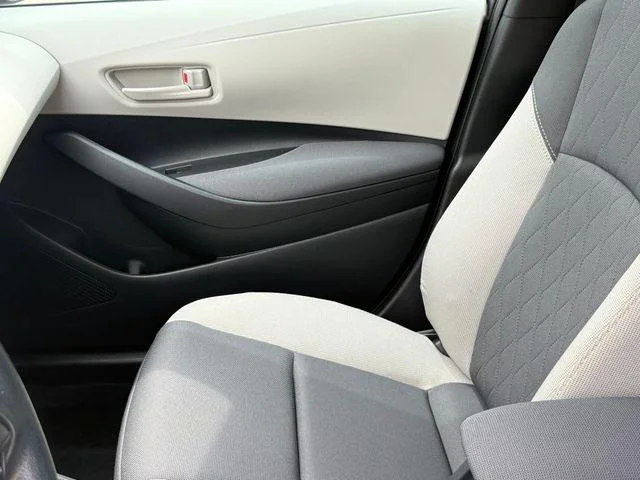 Certified Used 2025  Toyota LE image 37