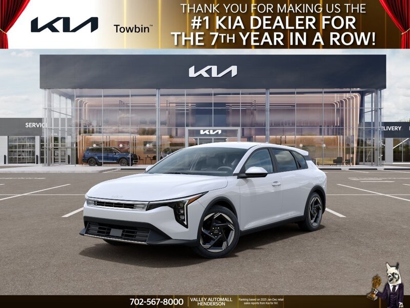 2026 Kia K4 EX AT Hatchback's photo