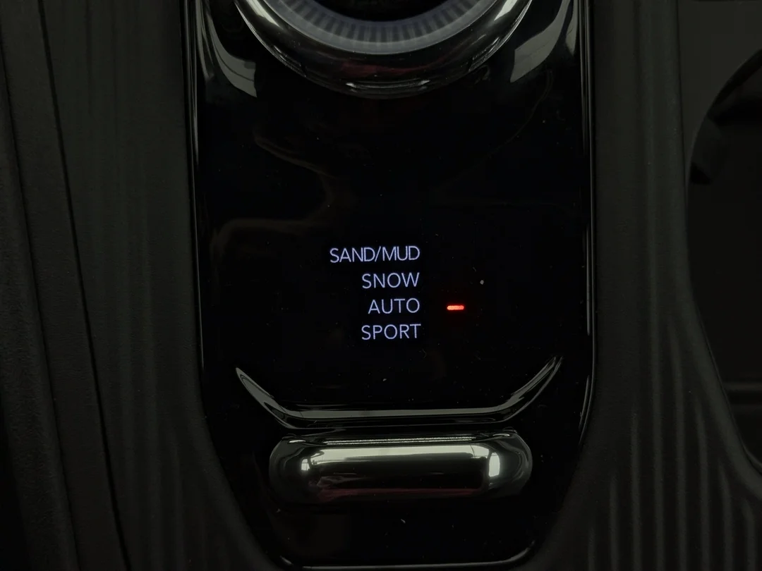New 2026 Black Jeep Limited - - 4x4 - Hybrid - Pano Sunroof - Leatherette - Power Liftgate - Wireless Charge & More! image 21