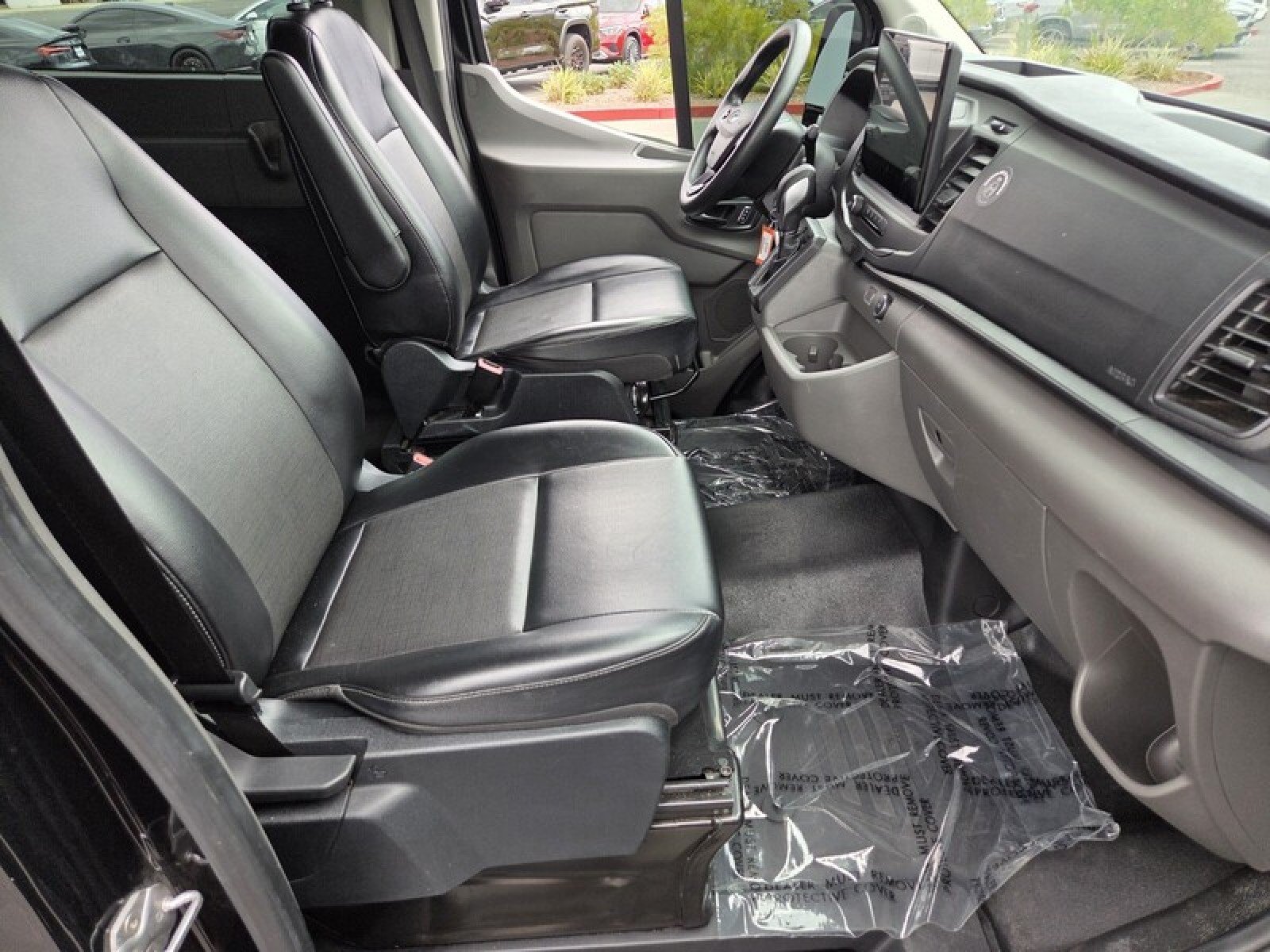 Used 2023 BLACK Ford XL image 22