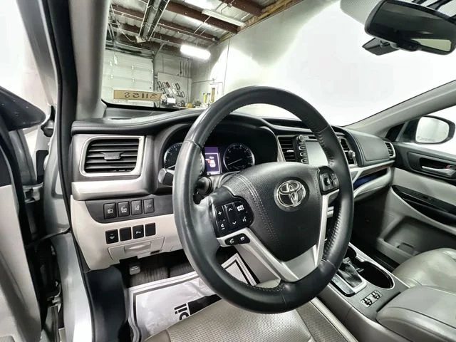 Used 2016 Silver Toyota Limited image 10