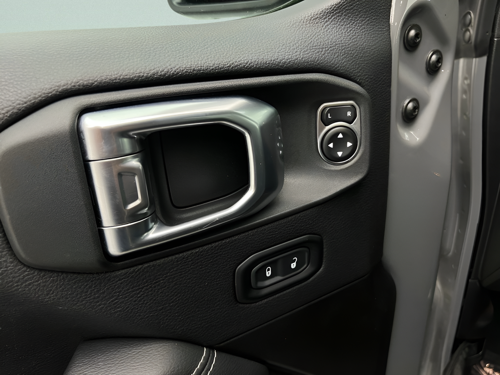 2023 Jeep Wrangler 4xe Sahara 4XE - Photo 34