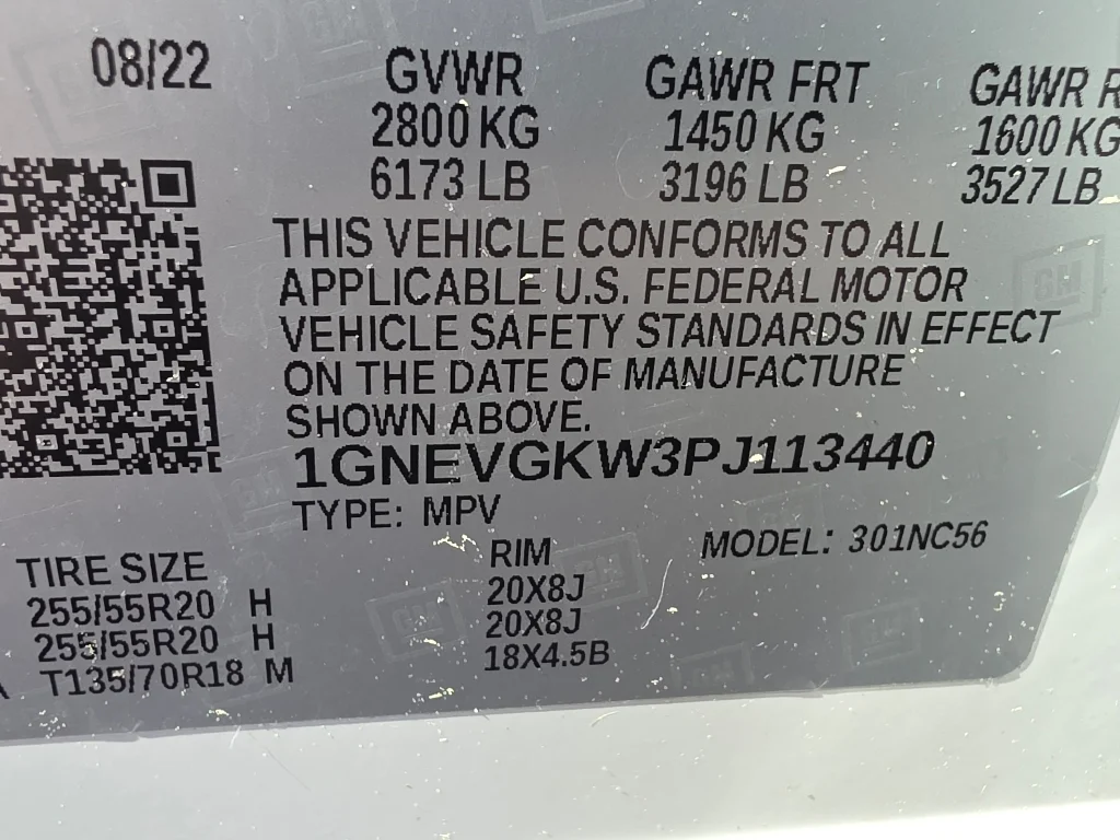 Used 2023 Summit White Chevrolet LT image 32