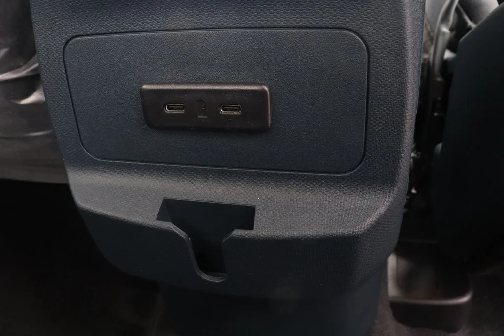 New 2026 Carbonized Gray Metallic Ford XLT image 17