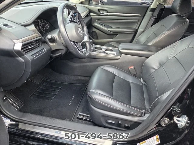 Used 2019 Black Nissan 2.5 SL image 7