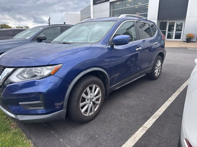 Used 2018 Blue Nissan SV image 1