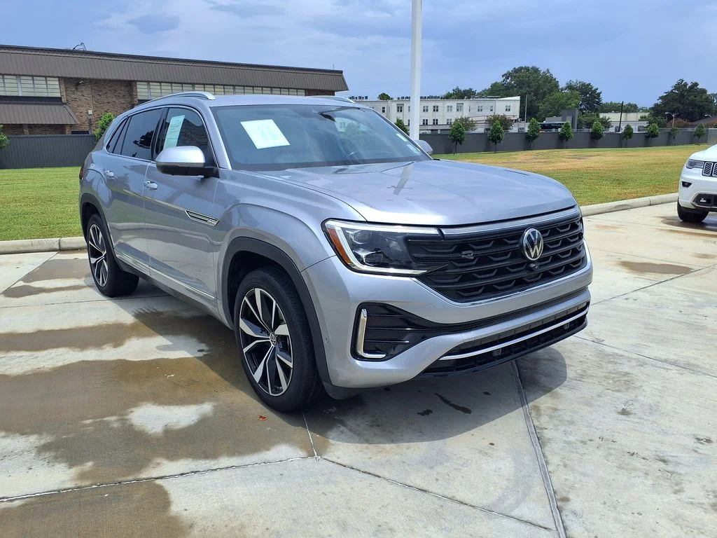 2024 Volkswagen Atlas Cross Sport 2.0T SEL Premium R-Line