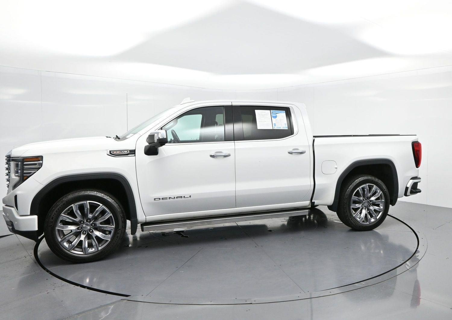 Used 2023 Summit White GMC Denali image 4