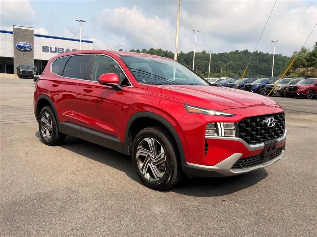 Used 2022 Red Hyundai SE image 14