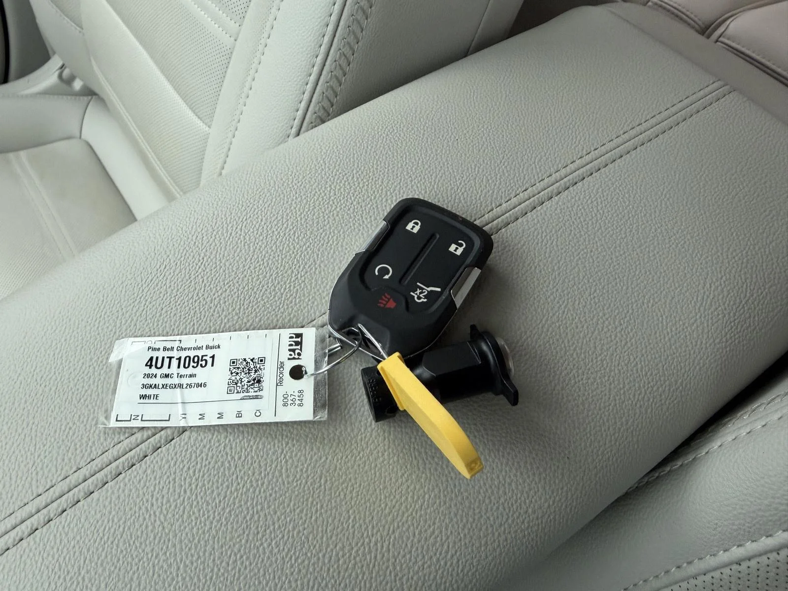 Used 2024 Summit White GMC Denali image 13