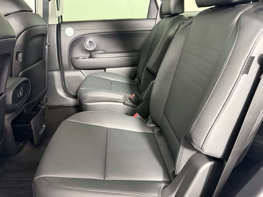 Used 2026 Silver Hyundai Limited image 28