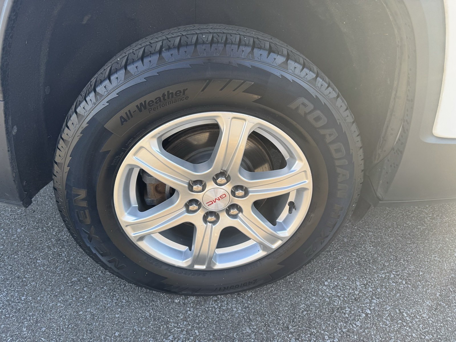 2019 Gmc Acadia SLE photo 3