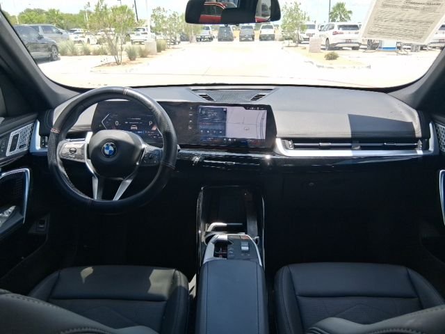 Used 2024 White BMW xDrive28i image 10