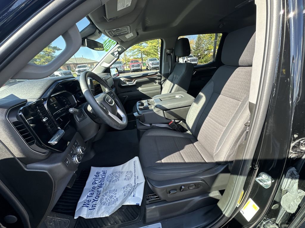 2024 GMC SIERRA - Image 15